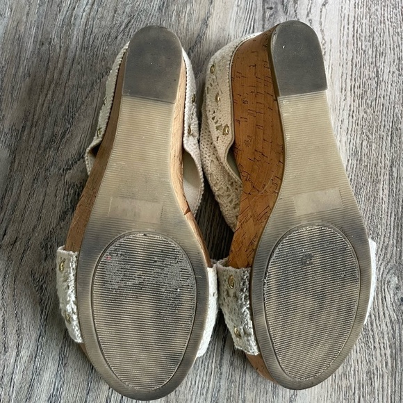 Madden Girl Cream Criss Cross Fabric Nautic Women’s Faux Cork 4” Wedge, size 8 - Picture 5 of 6